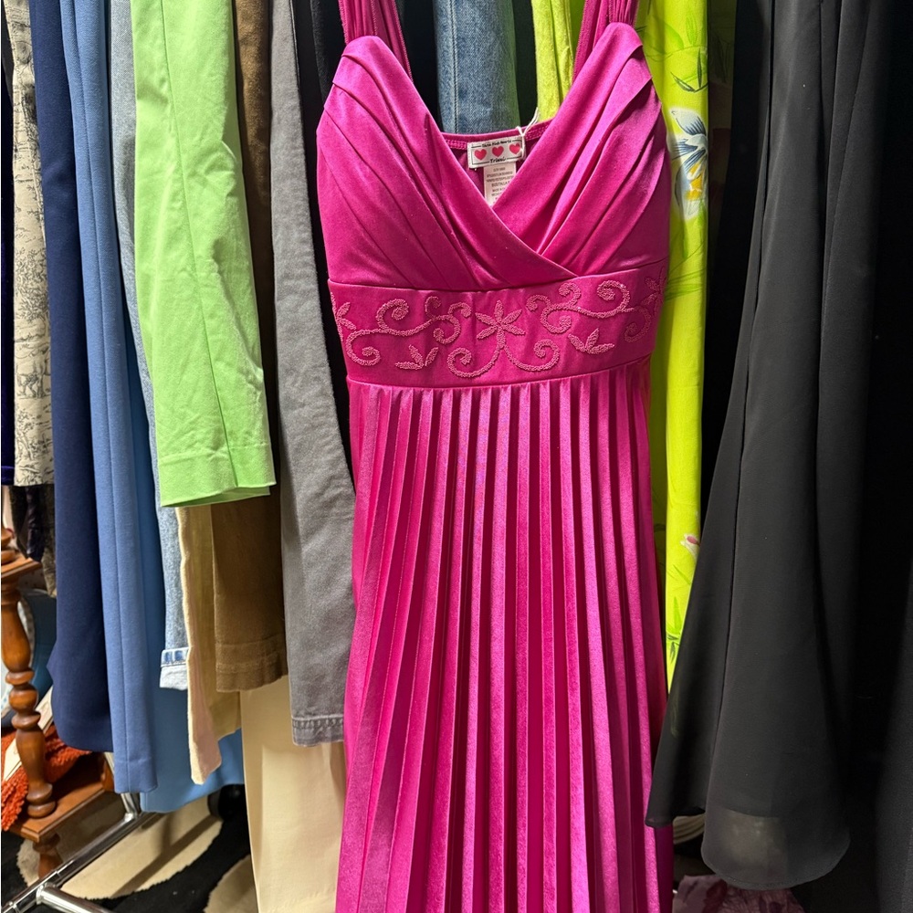 Vintage Elegant Pink Pleated Dress